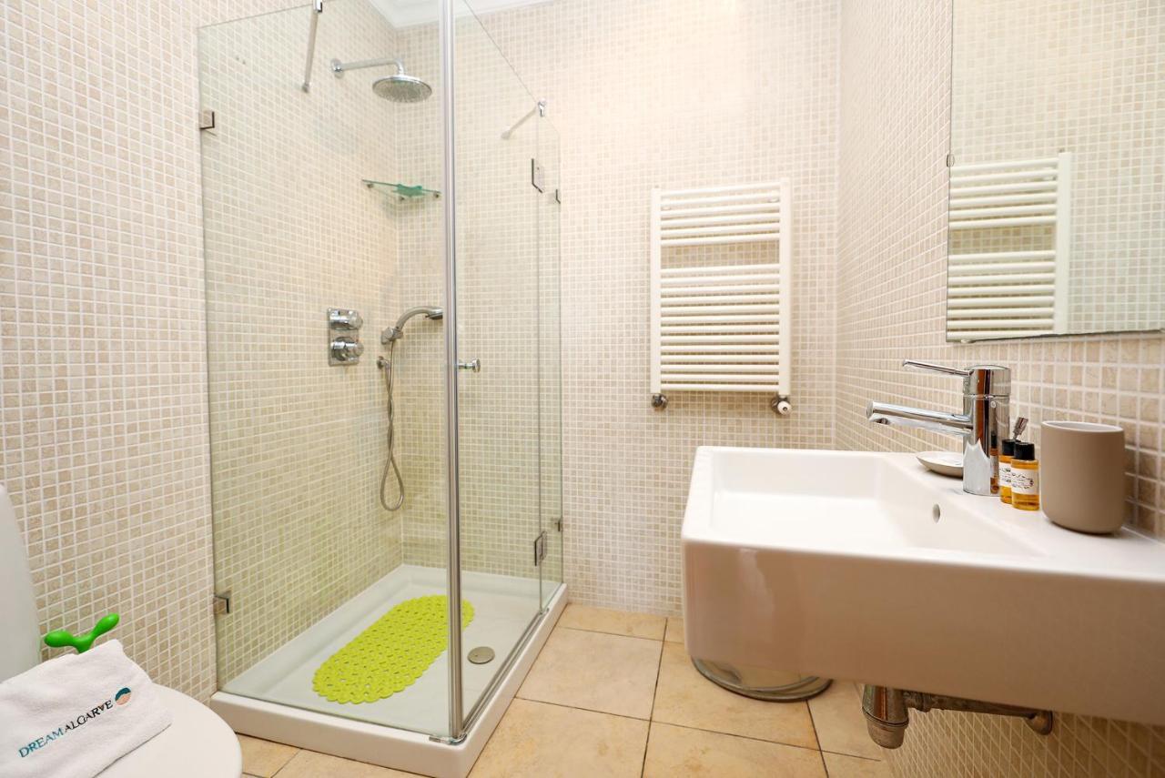 B80 - Gideon Albasol 2 Apartment In Lagos Ngoại thất bức ảnh